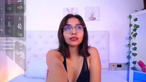 litleslut_ online show from September 10, 4:02 am