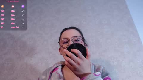  AMY  online show from November 6, 10:13 pm