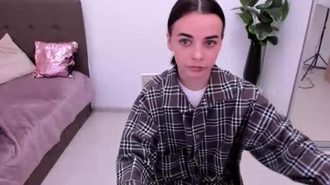 Ami online show from April 15, 11:57 am