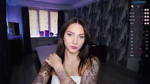 Birdy online show from October 12, 1:04 pm