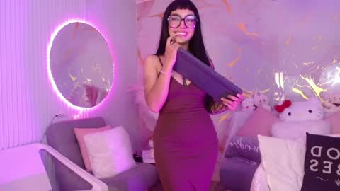 Paulette online show from April 19, 4:02 am