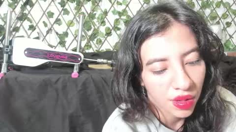 Mia online show from March 23, 11:04 am