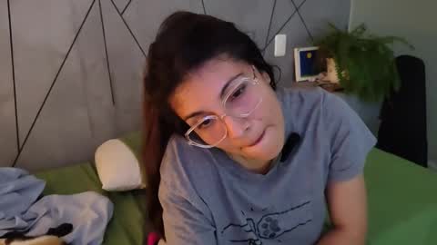 Maya online show from January 1, 8:13 am