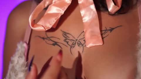 Im your little Velinda  online show from November 1, 8:08 pm