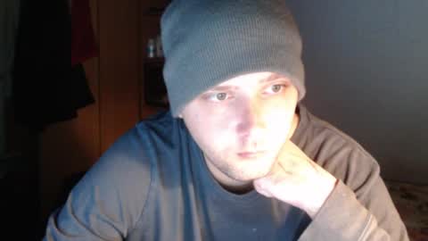 littlealien7 online show from May 24, 5:14 am