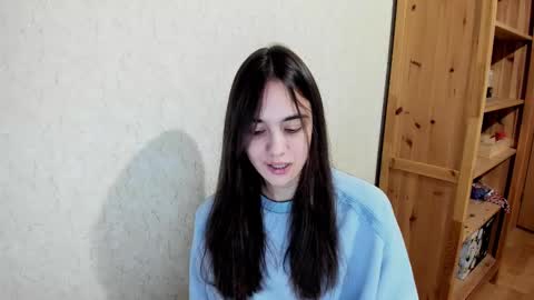 littleashleyy online show from November 28, 7:32 pm