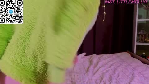 Molly online show from June 5, 1:34 am