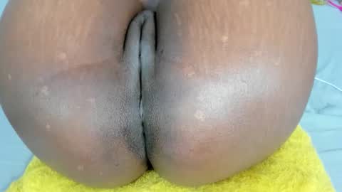 senga online show from October 6, 9:43 pm