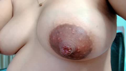 Sarahs Room online show from March 4, 6:15 am