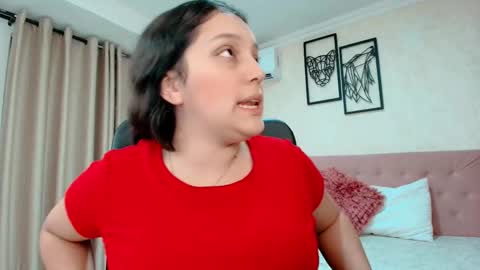 Sarahs Room online show from January 5, 10:13 pm