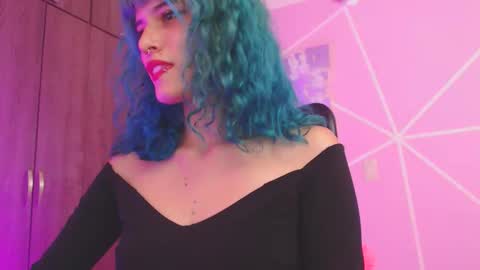 LAUREN online show from November 7, 8:55 pm