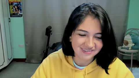 Mia  Wednesday to Sunday 730 am to 1030 am Colombian Hour D online show from September 17, 6:17 am