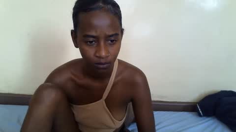 littlesandie online show from February 13, 11:17 am