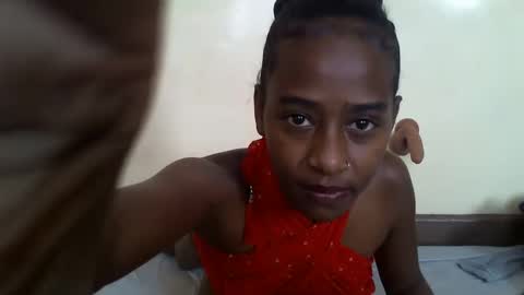 littlesandie online show from February 26, 12:05 pm