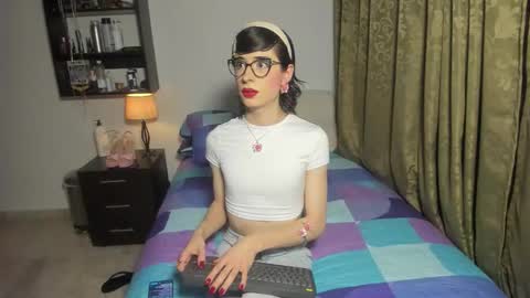 Sofi online show from March 10, 3:44 am