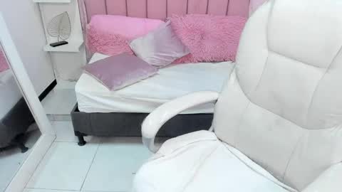  sofii  online show from October 10, 10:25 pm