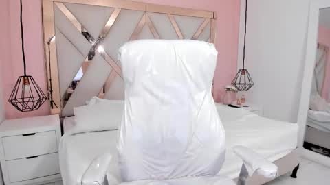  sofii  online show from October 16, 9:46 pm