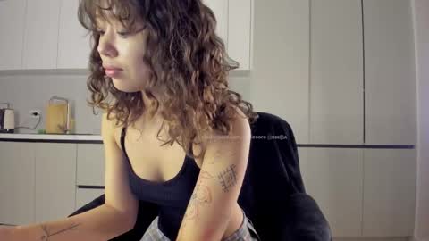 Ayumi or Yumi online show from October 15, 12:36 am