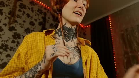 Niki  free tg channel with some photos gifs and info about streams  online show from January 31, 8:22 pm