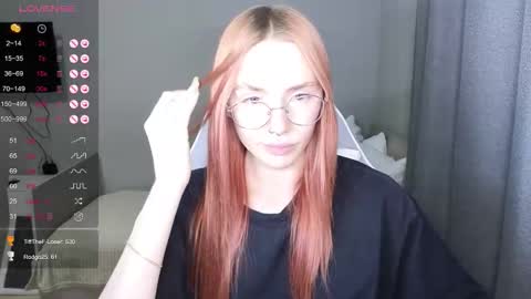 Eliana online show from December 2, 12:14 pm