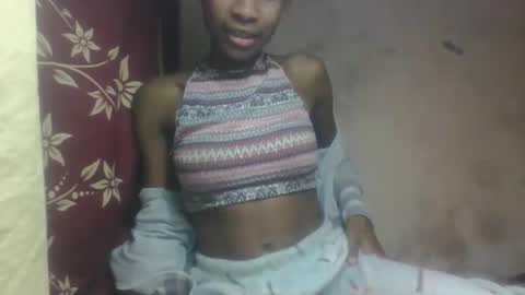 Snapshot of littleyanah chatting on September 12, 7:05 pm yanah online show from September 12, 7:05 pm