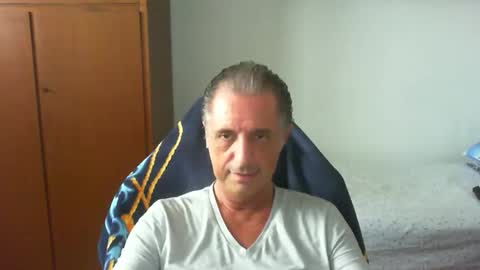 liuk53 online show from June 2, 12:07 pm