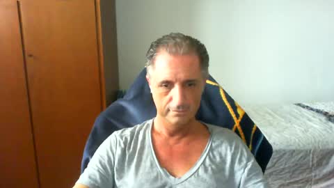 liuk53 online show from July 1, 1:42 pm