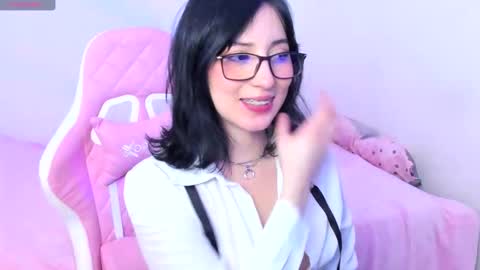 Liz online show from December 18, 4:52 am