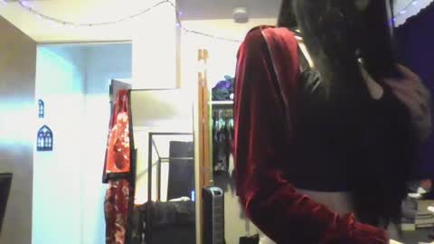 Liv Mirage online show from February 5, 10:55 pm