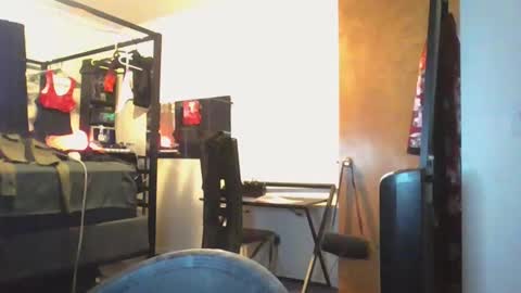 Liv Mirage online show from October 30, 7:47 pm