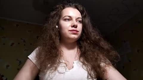 Molly online show from May 5, 4:13 pm