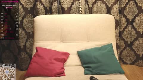 Hello there im Amelia Im new here Lets have fun online show from February 2, 9:29 am