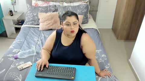 Lizzie  online show from January 13, 2:42 pm