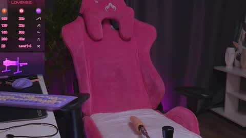 Lizzy online show from October 1, 10:14 am