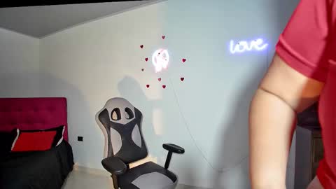 lizz_milf online show from November 6, 4:48 am