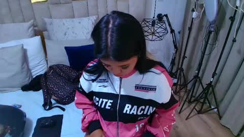 Lizz  online show from October 18, 11:47 am