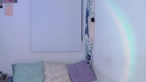 Lizza Scott online show from June 6, 1:33 am