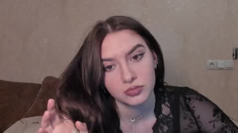 lizzi_muur online show from February 2, 10:22 am