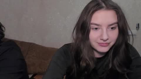 lizzi_muur online show from February 8, 1:14 pm