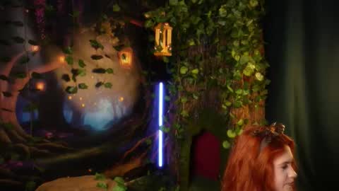 Elizabeth online show from October 16, 5:23 pm