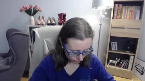 Lizzy online show from November 21, 7:06 am