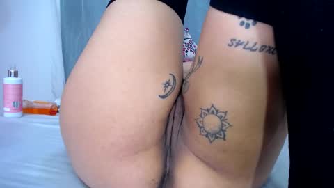 Lizzy hairy pussy online show from March 11, 7:35 am