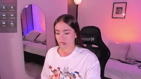 Lizzy Colins online show from June 15, 6:22 pm
