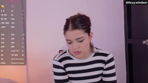 lizzywindsor online show from February 13, 12:41 pm