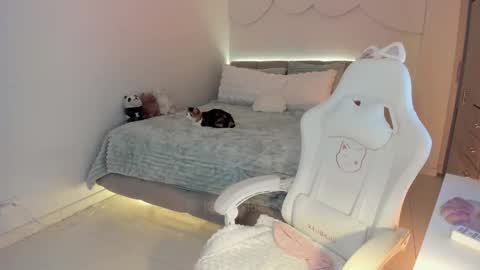 Kloe see you 28-11  to celebrate my birthday online show from October 30, 12:55 am