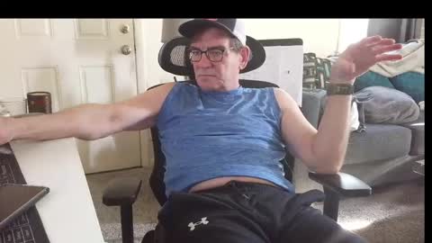 LongDick Daddy online show from November 17, 6:32 pm