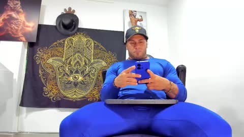 LOGAN WHITTERS online show from February 18, 3:53 am