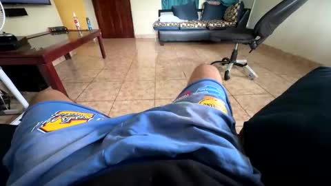 logandaimond online show from April 12, 5:17 pm