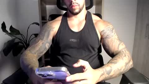 Logan Wolfp online show from July 11, 11:30 pm