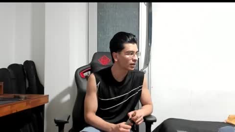 Snapshot of logannick chatting on September 19, 7:56 am Logan online show from September 19, 7:56 am